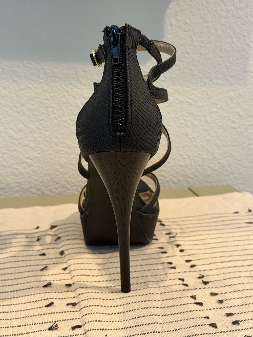 Charlotte Russe Black Strappy Platform Stiletto Sandals - Picture 6 of 10